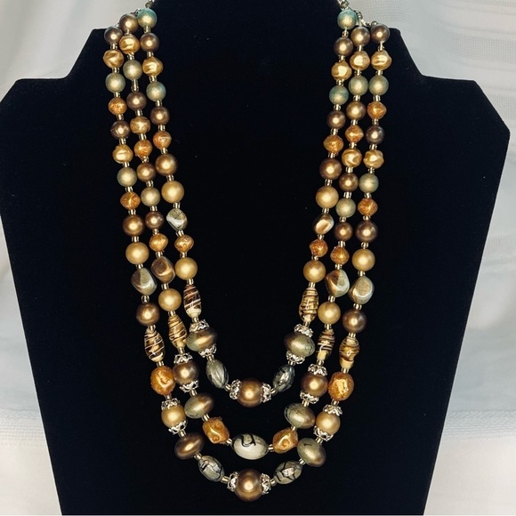 💥SALE VTG 3 Strand Beaded Necklace Clip‎ Earrings Swirled Lucite Japan EUC - Picture 3 of 10